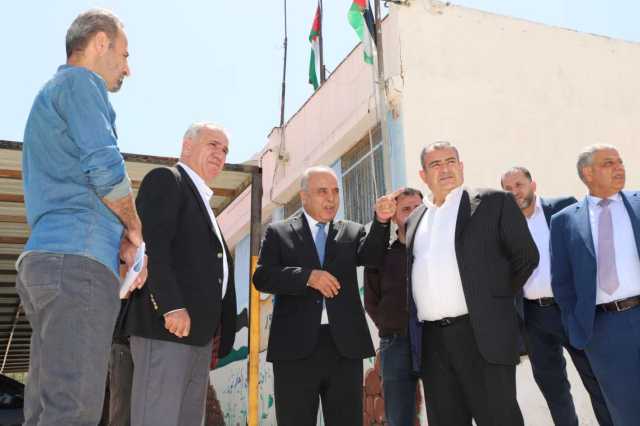 محافظة يتفقد عدداً من مدارس المزار الشمالي والكورة ويوعز بحزمة من المشاريع التطويرية