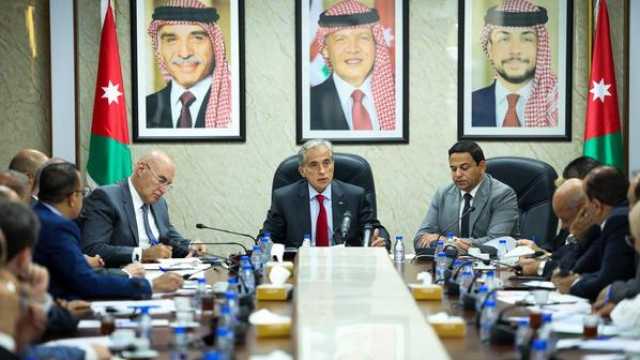 رئيس الوزراء خلال لقائه كتلة عزم النيابية: الحكومة تنظر إلى المسؤوليَّة المجتمعيَّة كنهج مستمرّ يرتبط بأولويَّات ومشاريع
