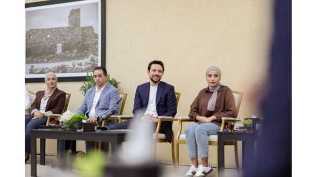 ولي العهد يلتقي شبابا في المفرق ويحاورهم حول جملة من القضايا