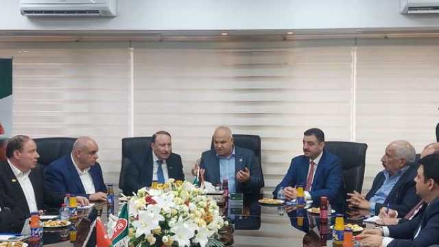 وزير العمل: مصانع الدرة نموذج ناجح للاستثمار الصناعي الغذائي في الأردن