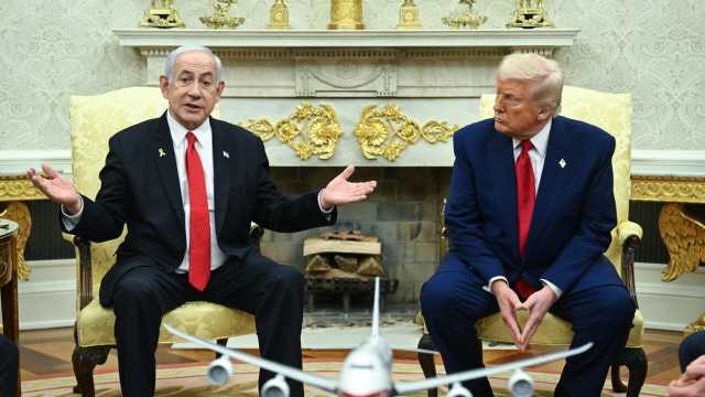 ترامب يلوّح بقطع الدعم عن إسرائيل بسبب محاكمة نتنياهو