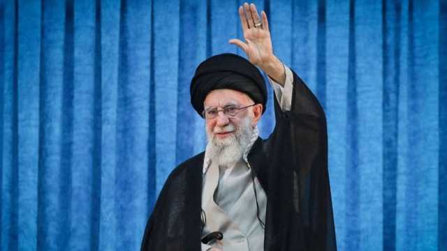 خامنئي في خطر.. إسرائيل تلوّح باغتيال المرشد الإيراني