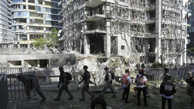 إصابة 50 شخصًا بقصف إيراني على مستشفى سوروكا