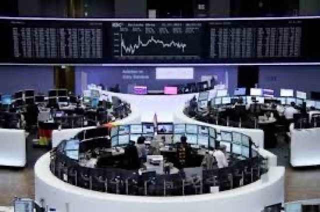 تباين الأسهم الأوروبية وسط صعود شركات الدفاع والتعدين