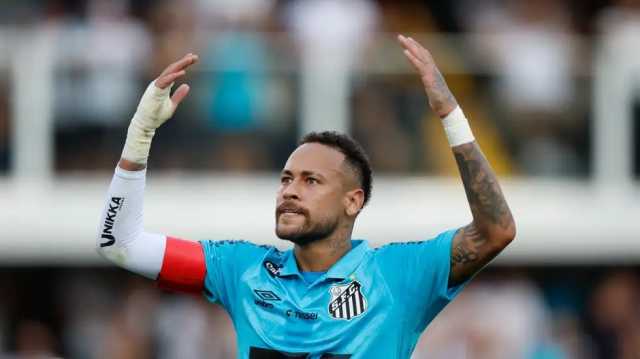 نيمار يرفض عرضًا للانضمام إلى فلومينينسي في كأس العالم