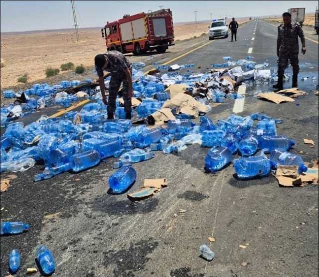 نشامى الدرك يتدخلون لإخماد حريق وإنقاذ طريق بعد حادث سير