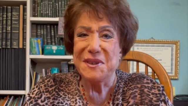 رحيل ” سيدة المسرح العربي” سميحة أيوب عن 93 عاما.