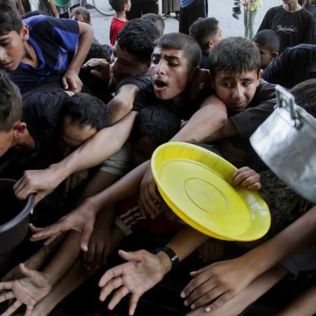 فلسطين تدعو لتحرك عربي عاجل لوقف استخدام “الجوع” كسلاح