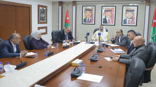 النواب يناقشون تنظيم نقل الركاب عبر التطبيقات الذكية