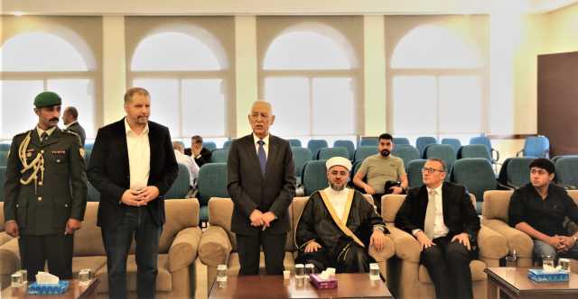 مندوبا عن الملك وولي العهد. العيسوي يعزي بوفاة نقيب الصحفيين الأسبق سيف الشريف
