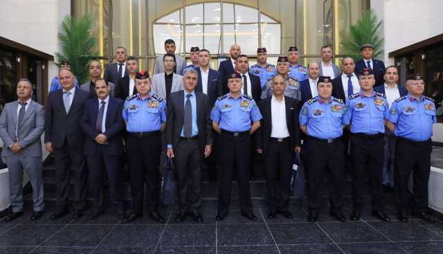 مدير الأمن العام يكرّم كبار الضبّاط المتقاعدين تقديراً لعطائهم المميز