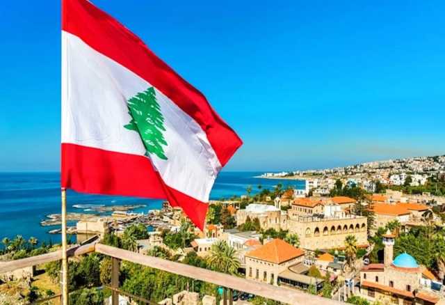 المرأة اللبنانية تتحدى الأزمات وتطالب بمزيد من المساواة والتمثيل السياسي