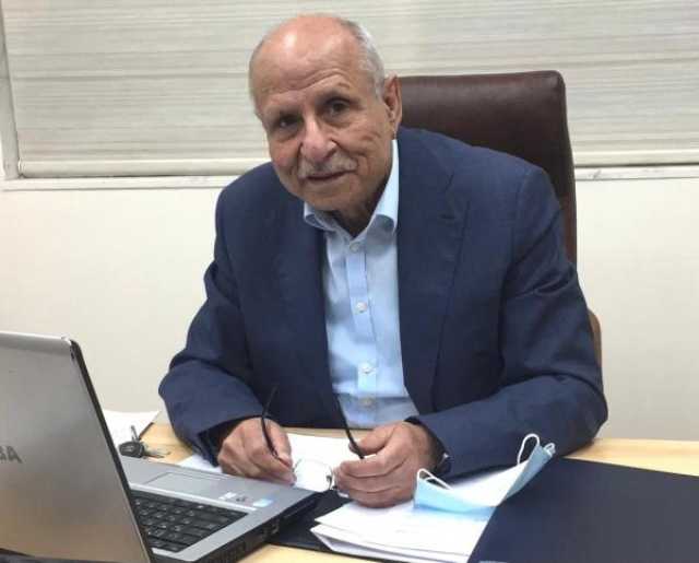 عبيدات يكتب : الوقوف احترامًا!SOS