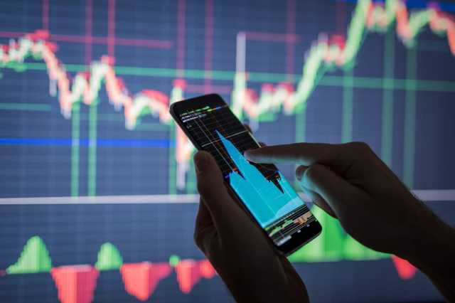 تداول الفوركس للمبتدئين … كيف تبدأ في أكبر سوق مالي بالعالم بسهولة