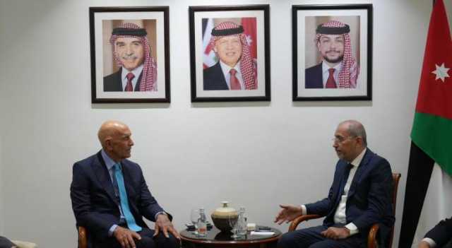 الصفدي يلتقي المبعوث الأمريكي قبيل الاجتماع الثلاثي لمناقشة سوريا