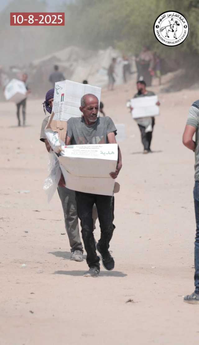 ضمن عملية “طيور الخير”.. الإمارات تنفذ الإسقاط الجوي الـ68 وتُدخل 540 طناً من المواد الغذائية