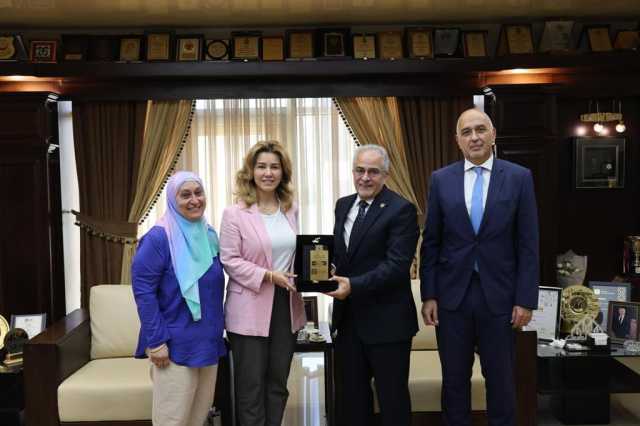 العياصرة يفتتح مهرجان القيصر للشعر الفصيح في بيت عرار الثقافي