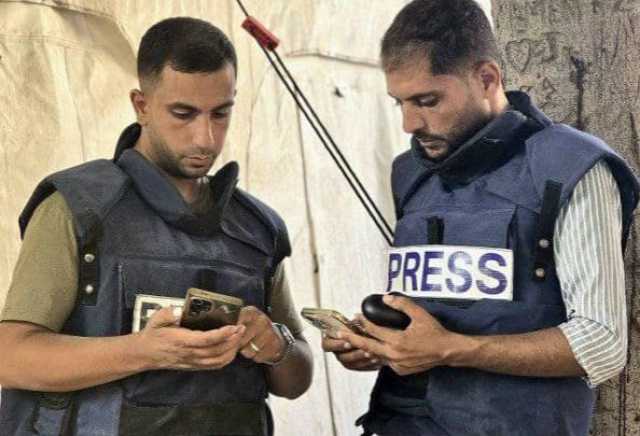 انهم يقتلون أبناء النور