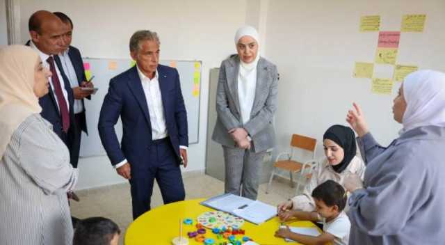 رئيس الوزراء يزور مركز مؤاب للخدمات الاجتماعية في الكرك ويوجه بتطوير مرافقه