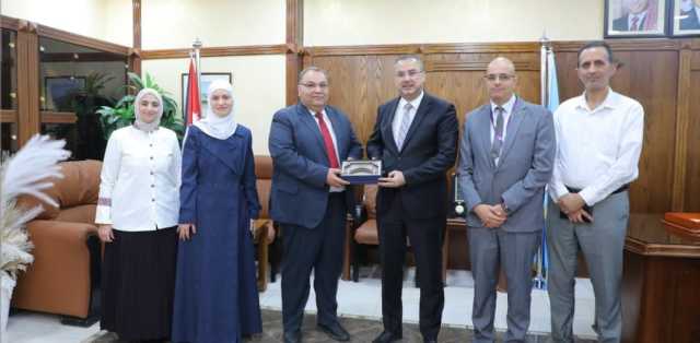 جامعة الزرقاء والجمعية العلمية الملكية تبحثان تعزيز التعاون البحثي