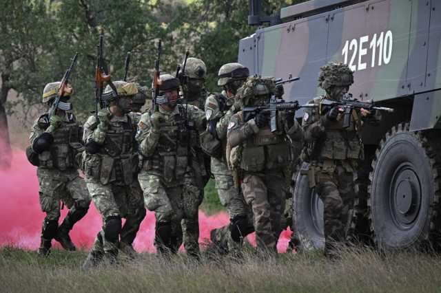 واشنطن تخطر رومانيا وحلفاء الناتو بتقليص قواتها في شرق أوروبا