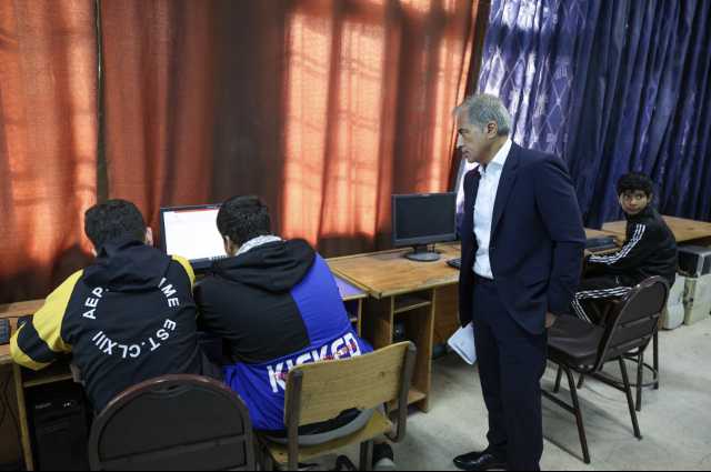 عاجل | جعفر حسان يزور مدرسة جاوا للبنين ويوصي بصيانتها