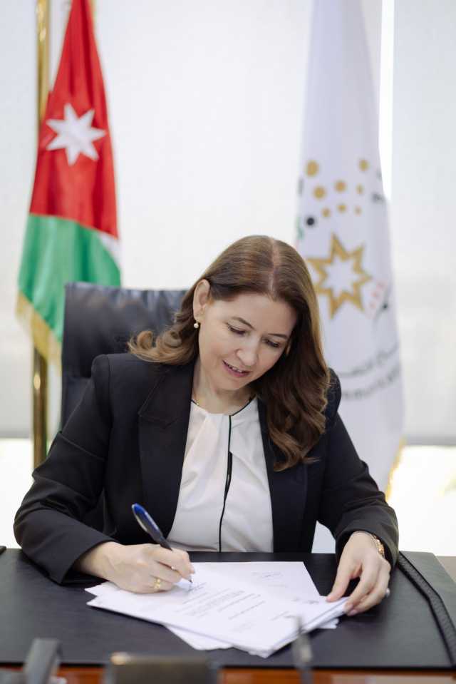 في اليوم العالمي للبريد 2025 ” البريد في خدمة الإنسان: خدمة محلية وعالمية “