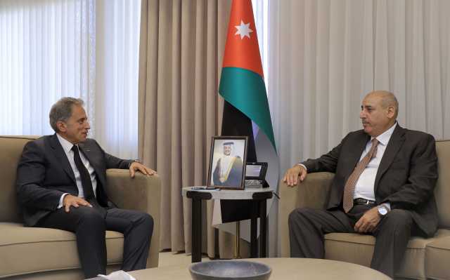 عاجل | القاضي وحسان يؤكدان أهمية التعاون بين الحكومة والنواب تجسيداً للتوجيهات الملكية السامية