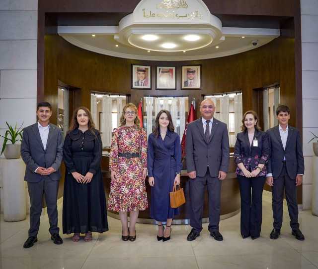 سمو الأميرة جليلة بنت علي ترعى حفل تخريج برامج دبلوم ودورات تدريبية في “الشرق الأوسط”