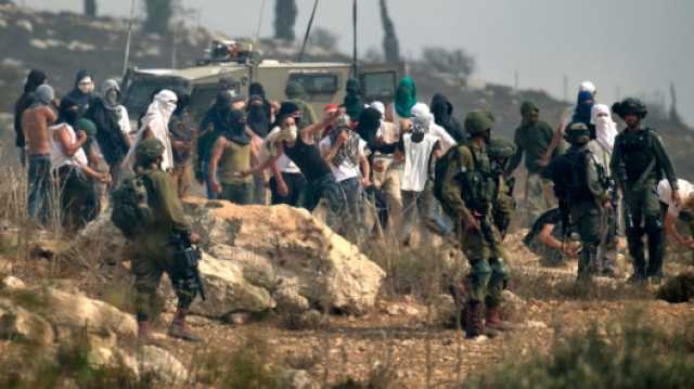 إصابة فلسطيني وزوجته إثر اعتداء من المستوطنين