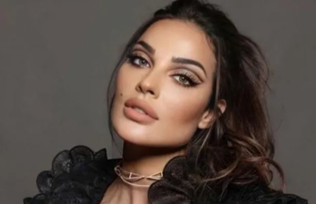 نادين نجيب تعود لعرض الأزياء