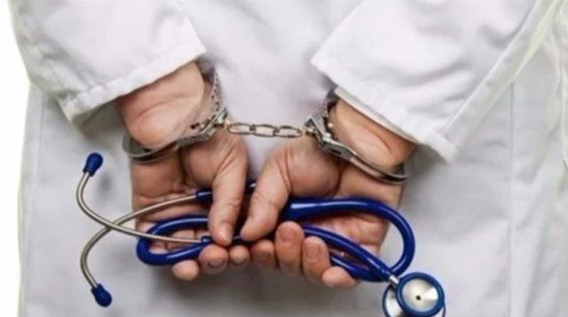 السجن ستة أشهر لطبيبين بعد وفاة مريض بسبب خطأ طبي
