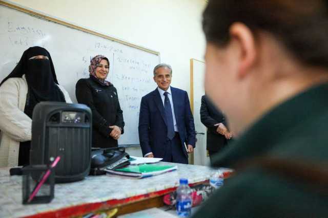 حسان يوجه بدراسة تأسيس صناديق تمويل ميسرة للمعلمين والمعلمات