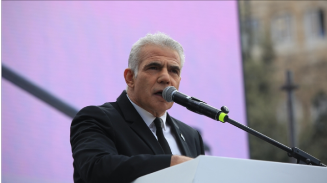 لابيد: لن ننتصر في ظل حكومة نتنياهو