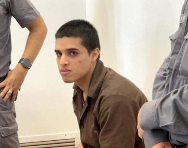 الإفراج عن أحمد مناصرة بعد 10 سنوات من الأسر منذ اعتقاله طفلاً