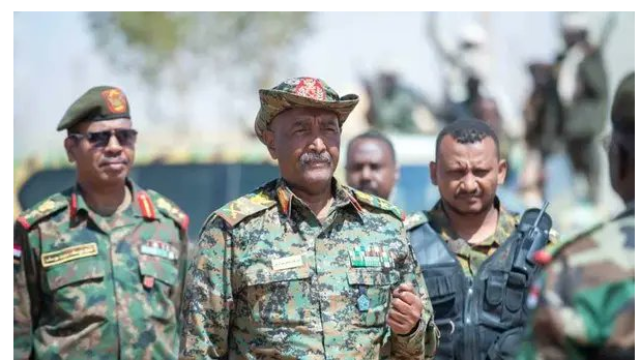 البرهان: القوات المسلحة تتقدم في كافة المحاور