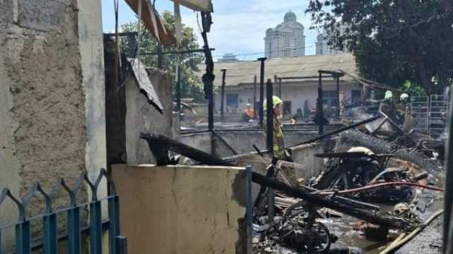 54 جريحا بانفجار في مسجد داخل مدرسة بالعاصمة الإندونيسية