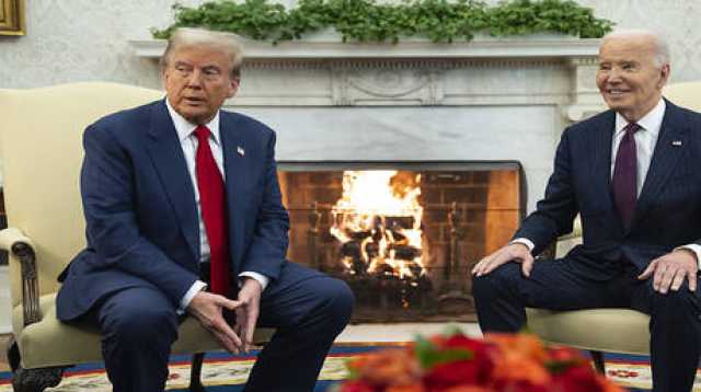 أحب مشاهدته يتلوى .. ترامب يدعو إلى سجن جو بايدن