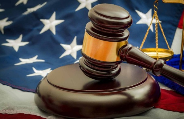 قاضية أميركية تعلّق قرار ترامب بإنهاء الحماية المؤقتة لأكثر من 6 آلاف سوري