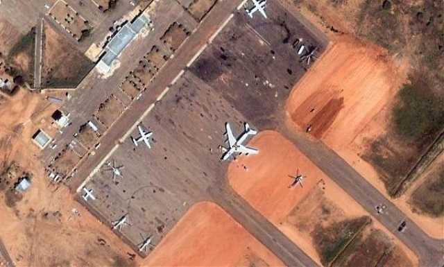 طائرة شحن تتعرض للقصف بعد هبوطها في مطار غربي السودان