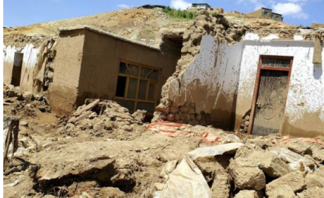 66 وفاة بسلسلة فيضانات ضربت أفغانستان