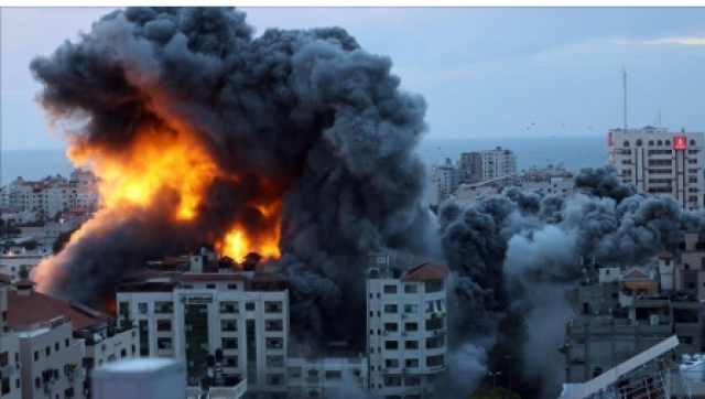 اغتيال القيادي بالقسام علاء الحديدي ونجله وثلاثة آخرين بقصف سيارة في غزة