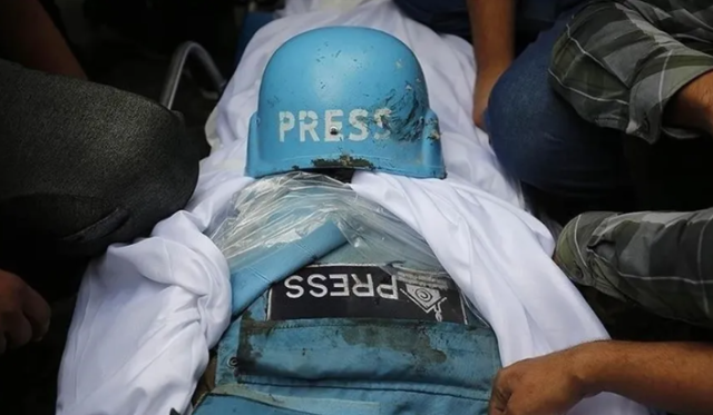 انتشال جثمان صحفية في غزة بعد 44 يوماً على قصف منزلها