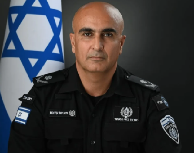 من هو حاتم عزّام الذي عيّنته إسرائيل نائباً لرئيس مصلحة السجون؟