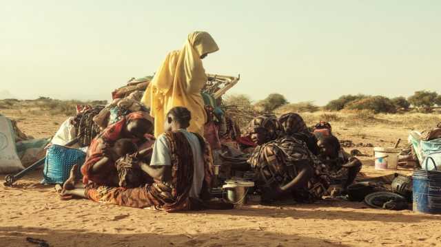 سكان محاصرون يأكلون جلود الأبقار للبقاء على قيد الحياة في غرب السودان