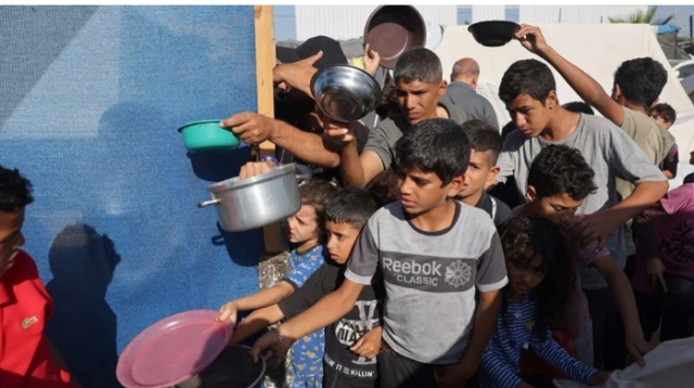 عطش شديد ونقص بالوقود .. الاحتلال يدمر آبار المياه بغزة وشمالها