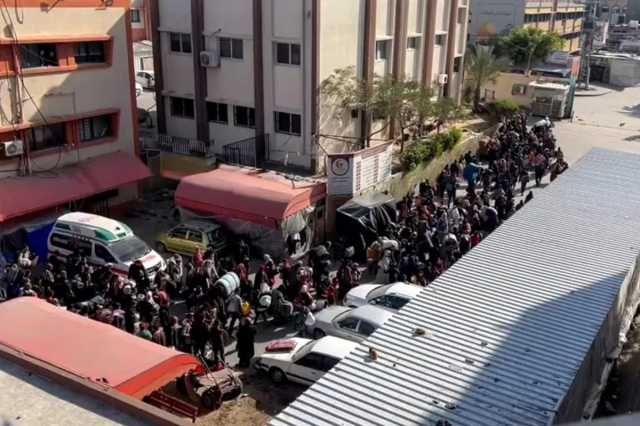 الاحتلال يقتحم مجمع ناصر الطبي ويحوله إلى ثكنة عسكرية