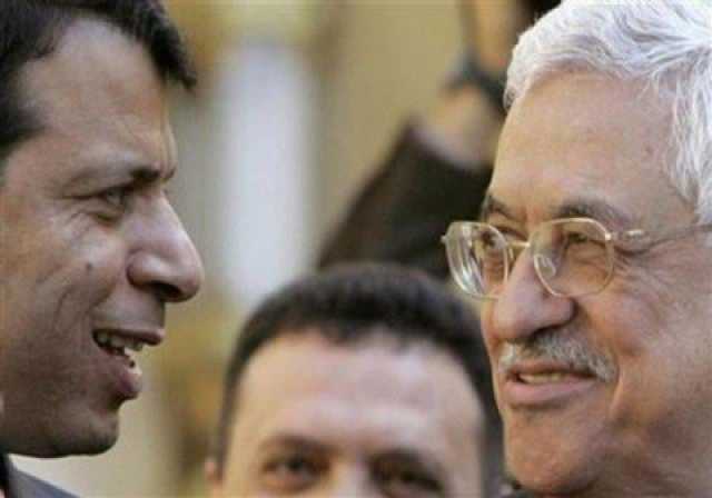هذا هو سر قرار عباس المفاجئ بإعادة المفصولين من فتح وإصلاح السلطة .. اسم محمد دحلان يعود من جديد