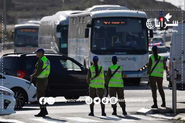 عاجل : بالصور بدء التحضيرات للافراج عن الدفعة الأولى من الاسيرات والأطفال الفلسطينيين من سجن عوفر