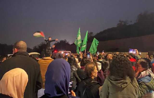 أهالي القدس في انتظار الأسرى الفلسطينيين (صورة)